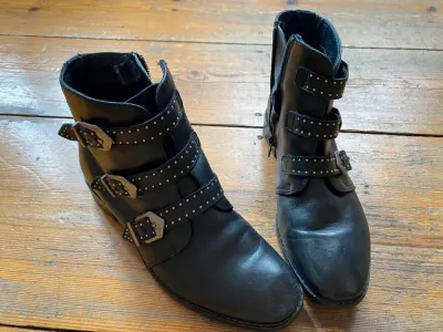 Cox Görtz Stiefeletten Boots Stiefel Gr. 39 Schwarz mit Nieten