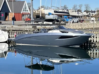 Cranchi E30 Endurance (2021) YDERLIGERE NEDSAT