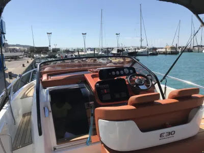 Cranchi Endurance 30