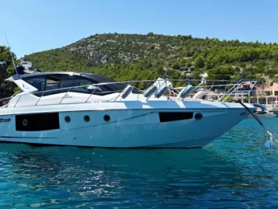 Cranchi M44 HT