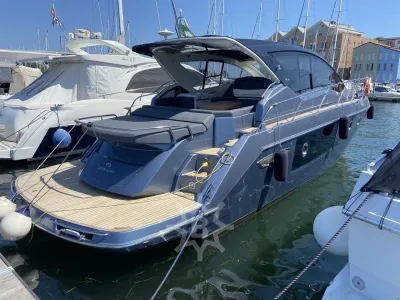 Cranchi M44 HT