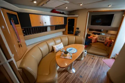 Cruisers Yachts 390 Express Coupe 2020