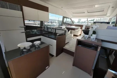Cruisers Yachts 42 Cantius 2023