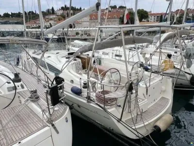 Delphia 47