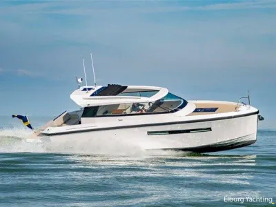 Delta Powerboats 33 Coupé