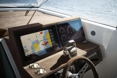 Delta Powerboats 33 Coupé
