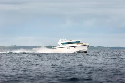 Delta Powerboats 54 ips