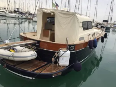 Di Donna Serapo 42 Cabin