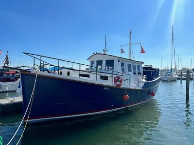 Diesel Duck 38 Trawler 2004