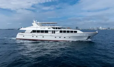 DIRT POOR 118' Trinity Yachts 1999