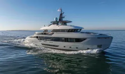 DOGE 400 132' Ocean King 2028