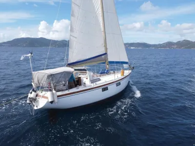 Dufour 35 Apogee
