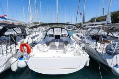 Dufour 382 GRAND LARGE