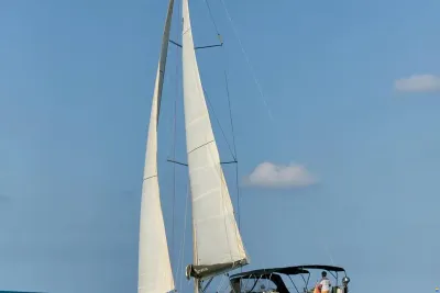 Dufour 470