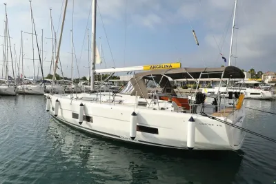Dufour 470