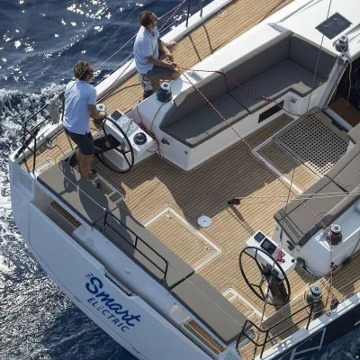 Dufour 530