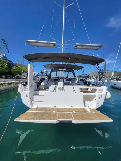 Dufour 530