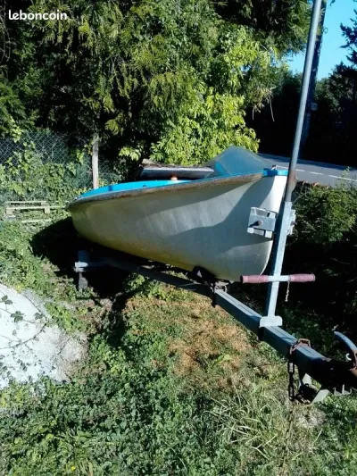 Échange petit voilier barque