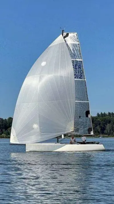 Esse 750