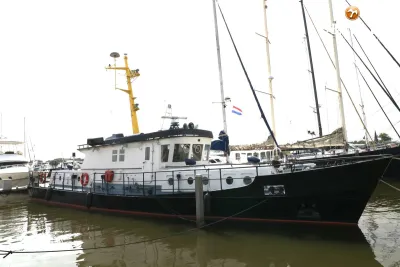 EX RESEARCH VESSEL M.Y. TYPE MI-400 motor yacht for sale