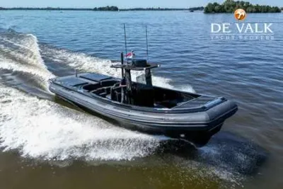 FAIRLINE 33 TARGA motor yacht for sale