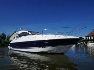 Fairline 38