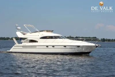FAIRLINE SQUADRON 55 motor yacht for sale