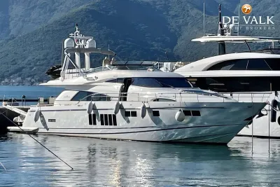 FAIRLINE SQUADRON 78 CUSTOM motor yacht for sale