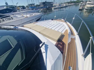 Ferretti 500