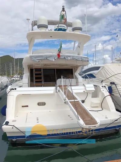 Ferretti 550