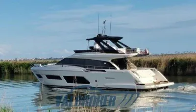 Ferretti 670
