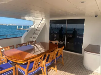 Ferretti Yachts Custom Line 100 2012