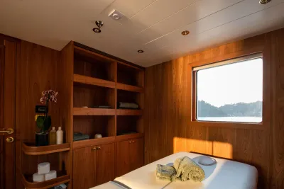 Ferretti Yachts Navetta 37 2018