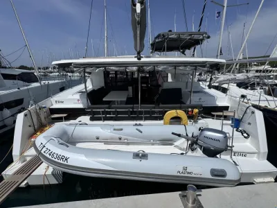 Fountaine Pajot ASTRÉA 42