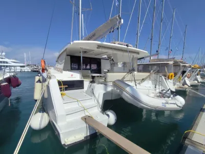 Fountaine Pajot Astrea 42