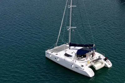 Fountaine Pajot Lavezzi 40