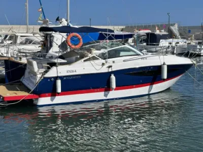Four Winns V275
