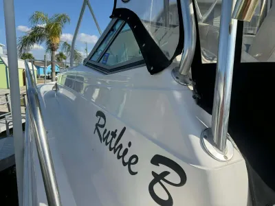 Front Runner 39 Center Console 2023