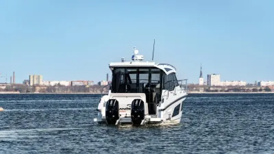 Grandezza 30 Outboard