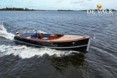 GREENLINE 33 motor yacht for sale