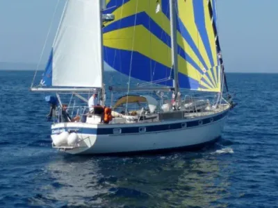 Hallberg-Rassy 42E