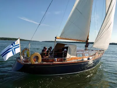 Hallberg-Rassy Mistral 33