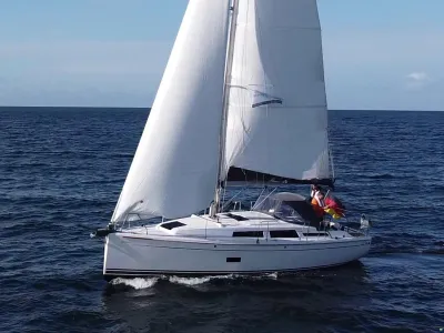 Hanse 348