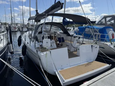 Hanse 348