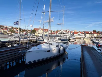 Hanse 385