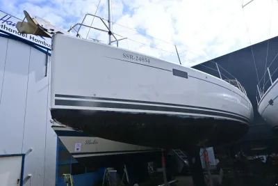 Hanse 385