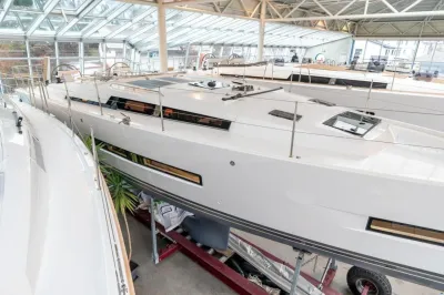 Hanse 410