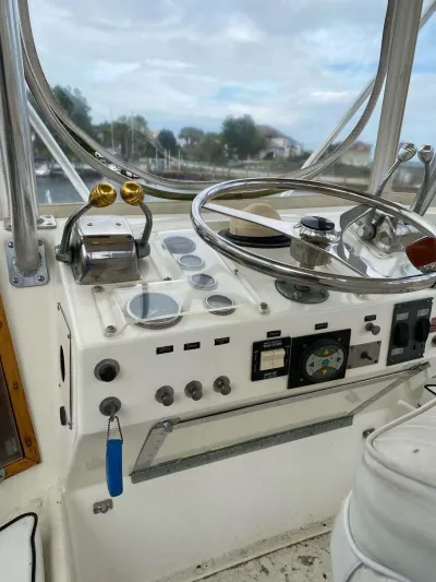 Hatteras 39 Convertible 1995