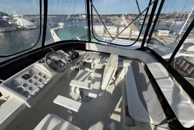 Hatteras 52 Sport Deck Motor Yacht 1999