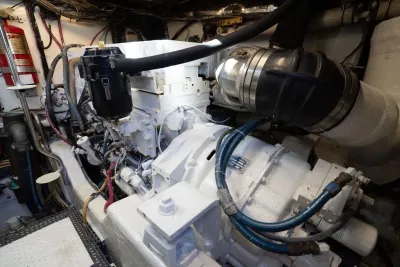 Hatteras 60 Convertible 2005